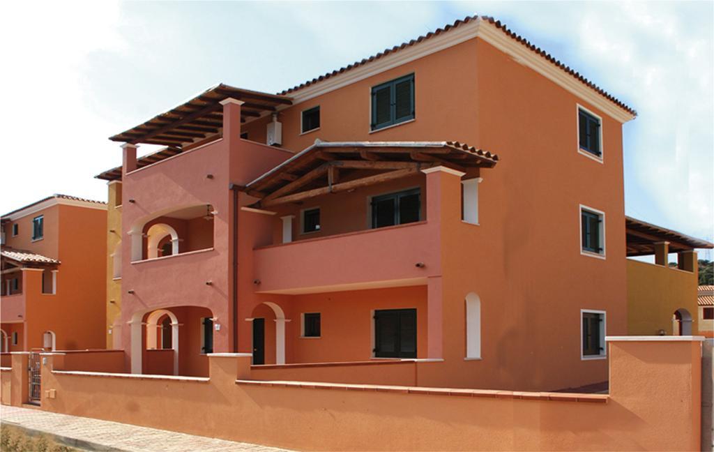 Appartamenti Le Ginestre E Gli Oleandri Cala Liberotto Exterior photo